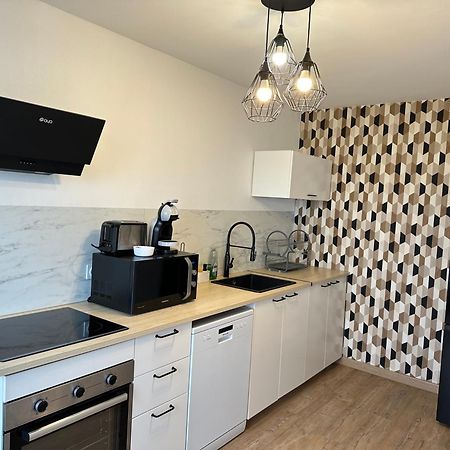 Le Grand Parc 13 - 2 Chambres - Wifi - Parking Châteauroux エクステリア 写真