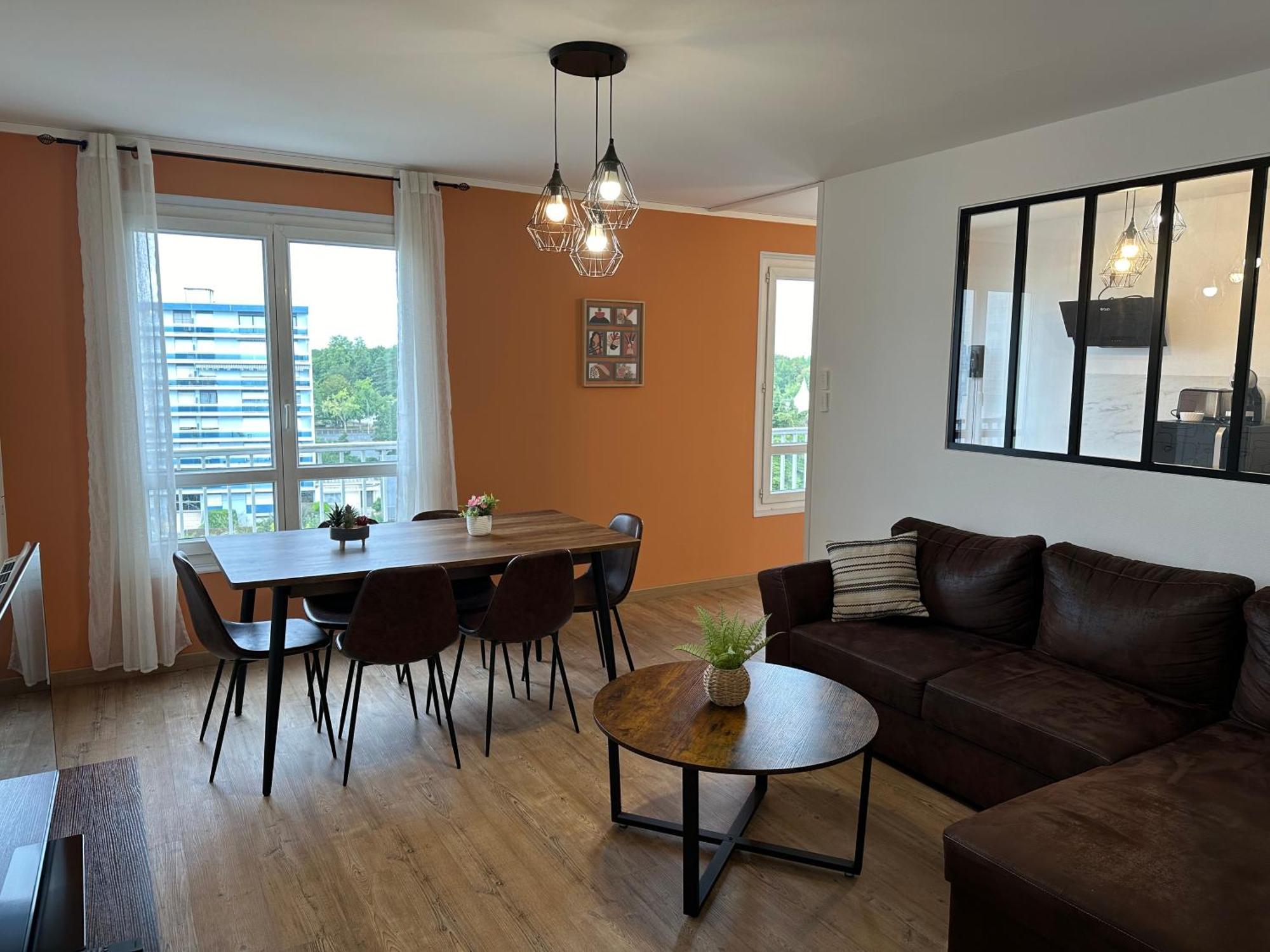 Le Grand Parc 13 - 2 Chambres - Wifi - Parking Châteauroux エクステリア 写真